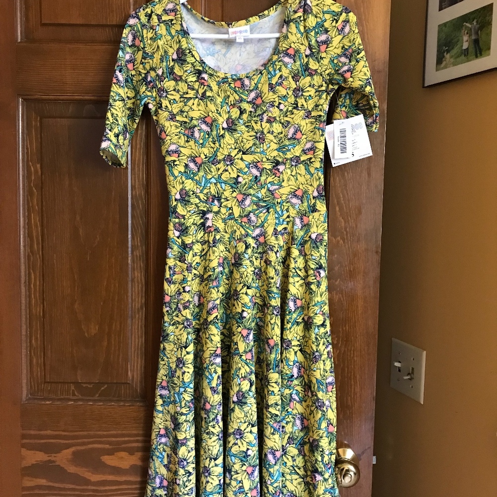 LuLaRoe Sunflower Nicole